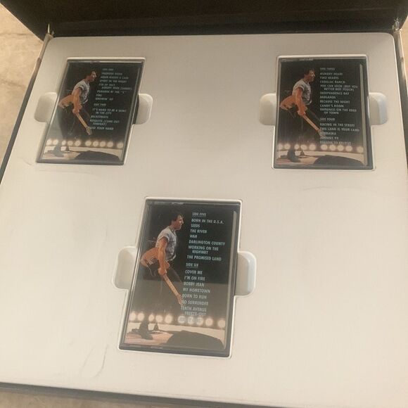 Bruce Springsteen Commemorative Set - Picture 4 of 6